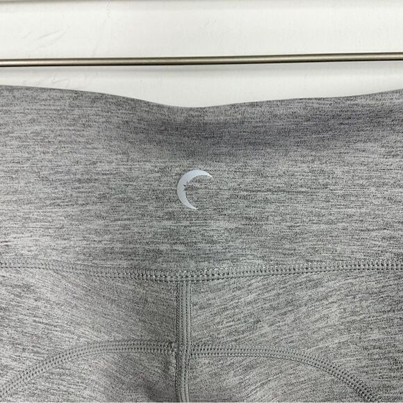 Zyia Gray Neon Tape Light n Luxe Hi Rise 7/8 24” Leggings 2 - Picture 4 of 7